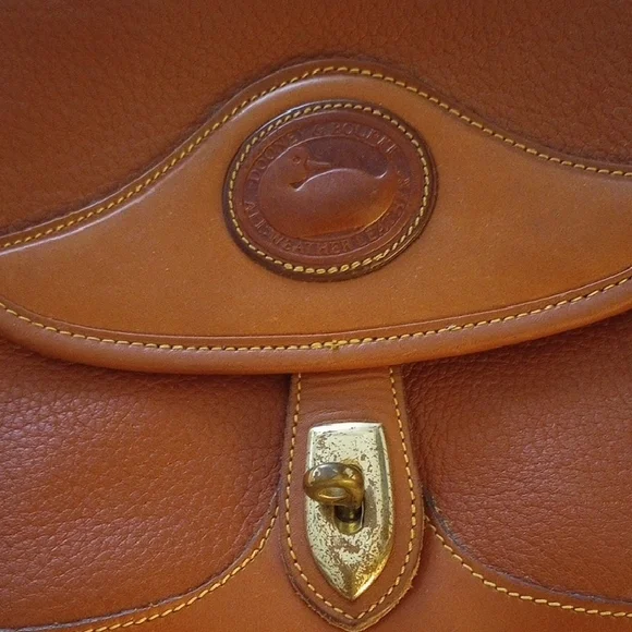 Dooney & Bourke Tan Leather Crossbody Bag with Adjustable Strap - Picture 4 of 4